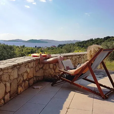 Holiday home Freistehendes In Mit Sonniger Terrasse Und Panoramablick *